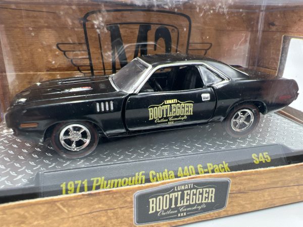 M2 Machines Bootlegger 1971 Plymouth Cuda 440 6-Pack Black S45 Cheap