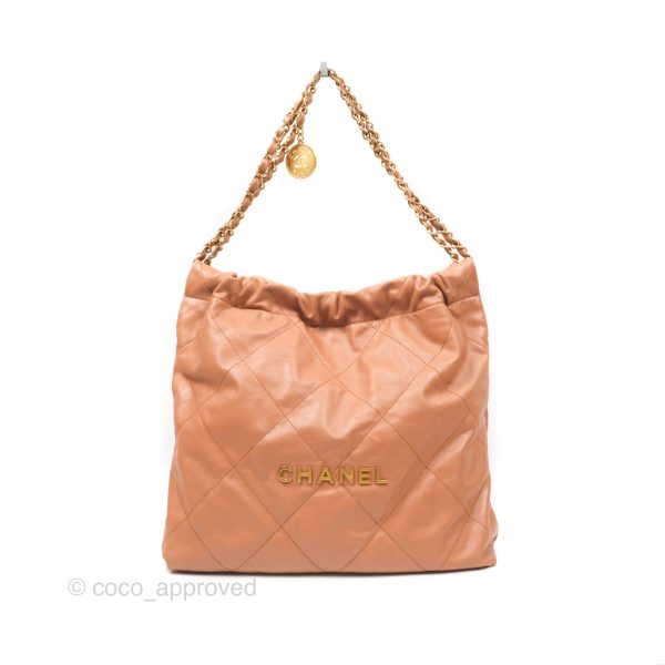 Chanel 22 Medium Caramel Beige Shiny Calfskin Aged Gold Hardware For Sale