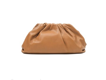 Bottega Veneta The Pouch Camel Butter Calfskin Hot on Sale