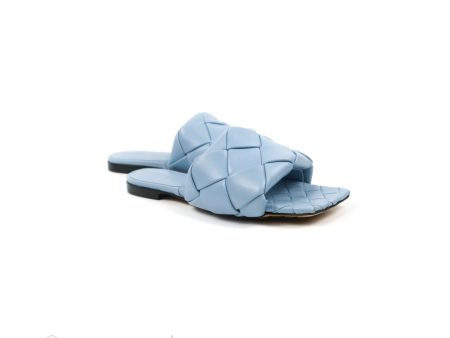 Bottega Veneta Lido Flat Sandals Intrecciato Pale Blue Lambskin Size 36.5 For Cheap